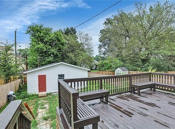 2nd image of 2909 Barton Ave
