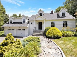 15 Mount Nebo Rd, Newtown, CT 06470