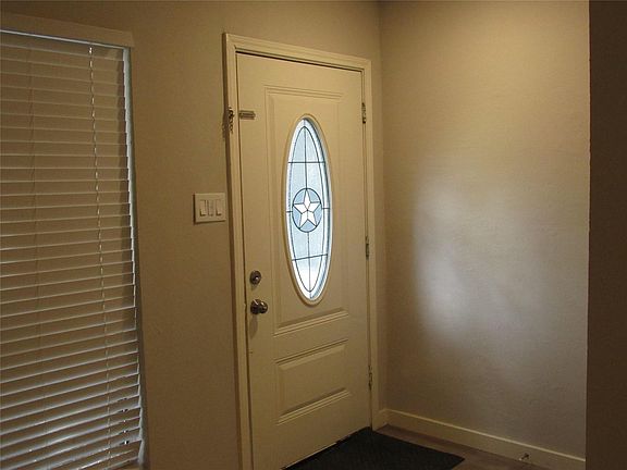 3rd image of 22702 Braken Carter Ln