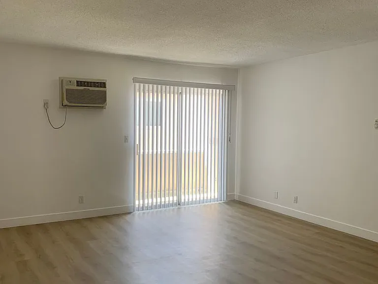 10405 Irene St #205 — Photo 2
