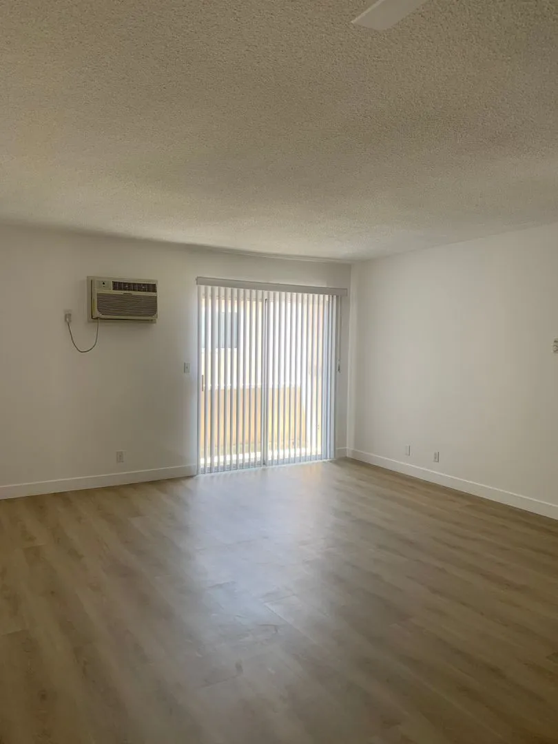 Primary Photo - Beautiful 1 bedroom