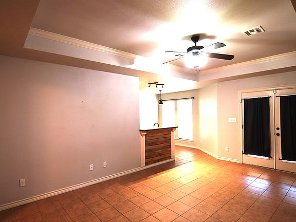 3rd image of 6564 Westwood Village Dr