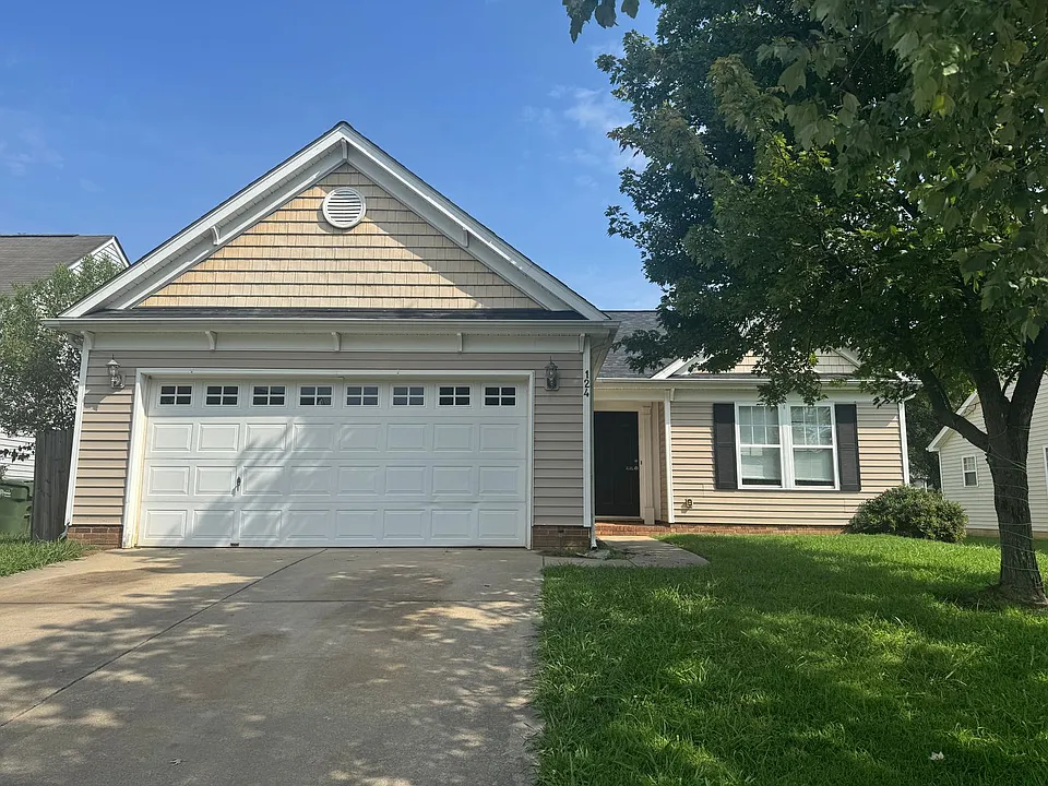 124 Crestwood Dr