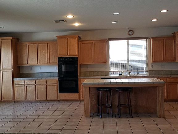 5th image of 2075 Palermo Dr