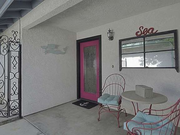 4th image of 1847 Newport Ave