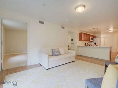 210 S Cottonwood Rd #204, Bozeman, MT, 59718