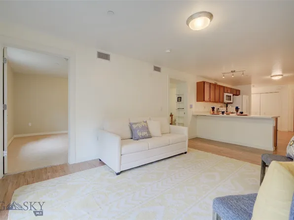 210 S Cottonwood Rd #204, Bozeman, MT 59718