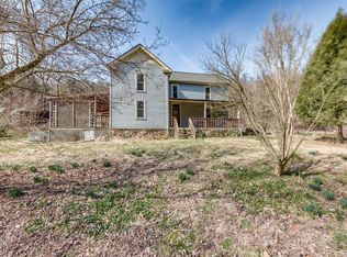 1099 Troutt Rd, Bethpage, TN 37022