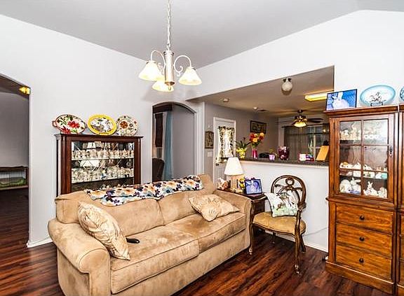 4th image of 244 Northwood Dr