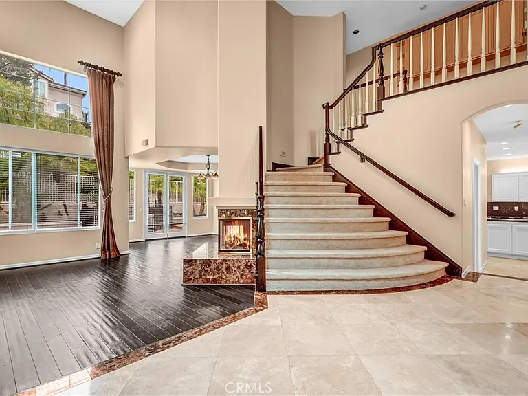 27131 S Ridge Dr — Photo 2