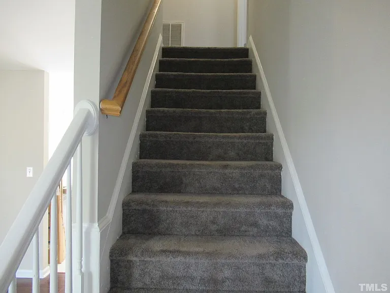 324 Springside Dr — Photo 11