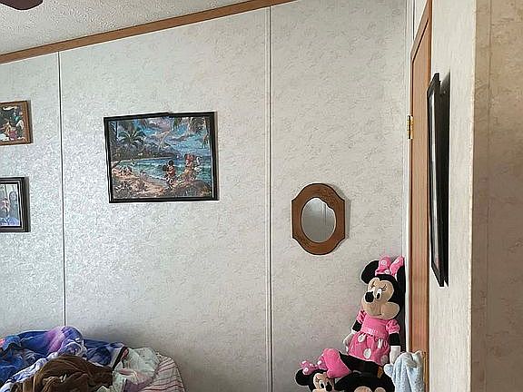 5th image of 148 Troy Cir