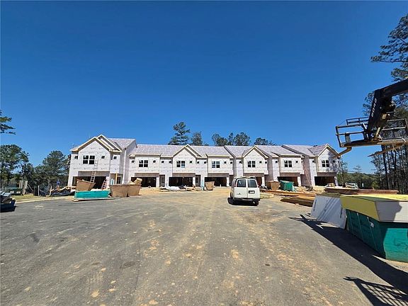 3rd image of 173 Waterview Ct