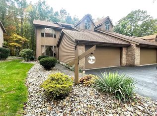 9118 Inverrary Dr SE, Warren, OH 44484