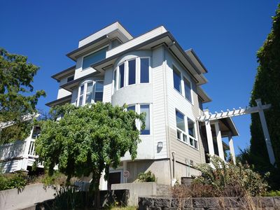 3212 SW Genesee St, Seattle, WA, 98126