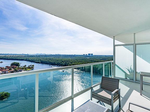 4th image of 400 Sunny Isles Blvd #1804