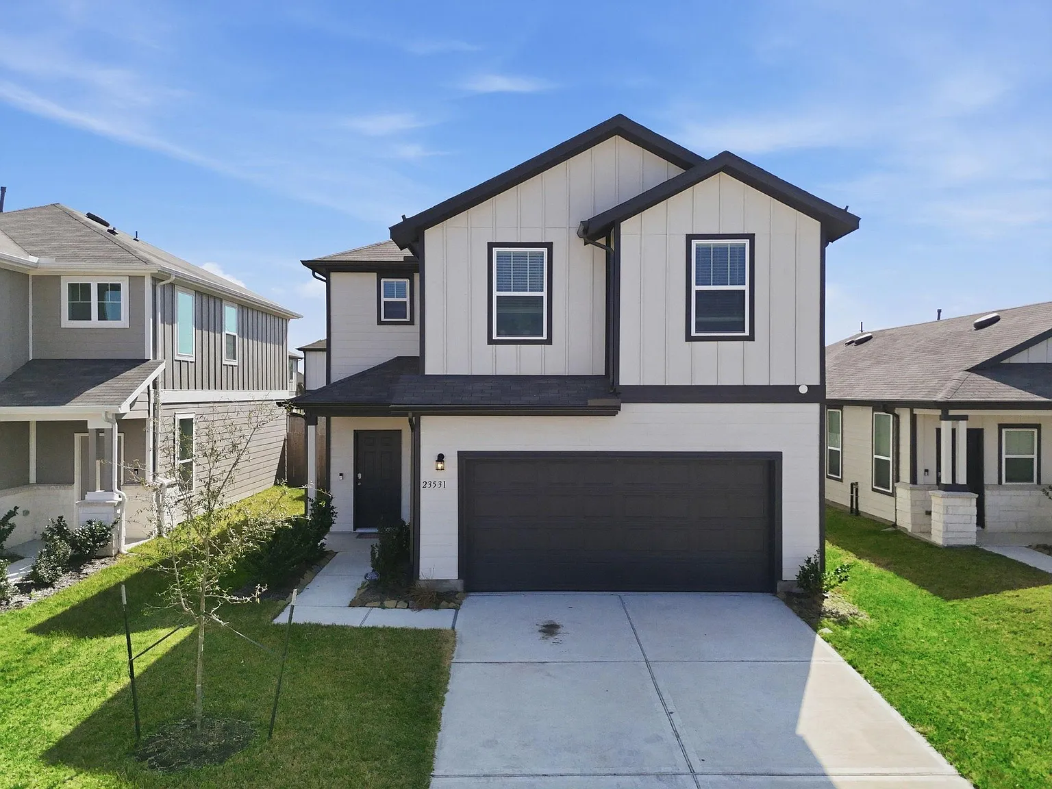 4 bed, 2.5 bath, 1585 sqft, $2,150 — Photo 2