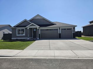 12002 Nottingham Dr, Pasco, WA