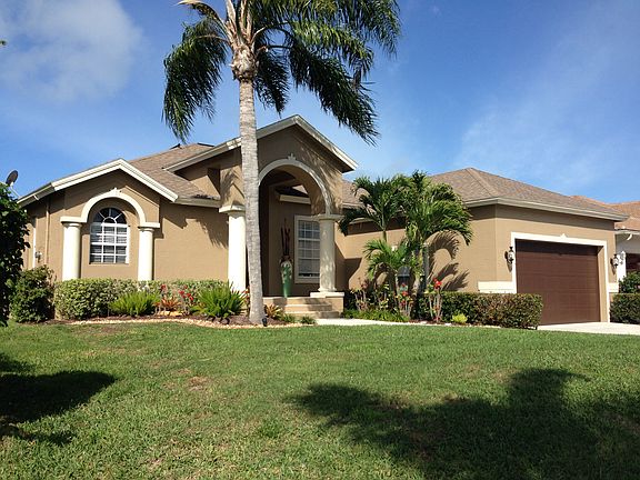 2nd image of 576 Somerset Ct