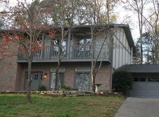 104 Amanda Dr, Oak Ridge, TN 37830