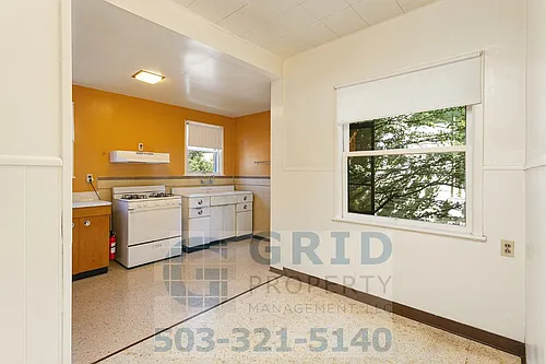 1905 SE Morrison St #1 Photo 1