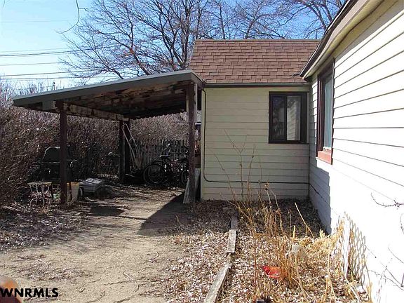 3rd image of 1722 Avenue F