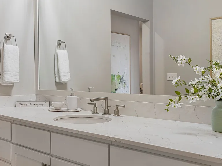 The Flats on Archer - Ask About Our Move-In Specials! — Photo 35