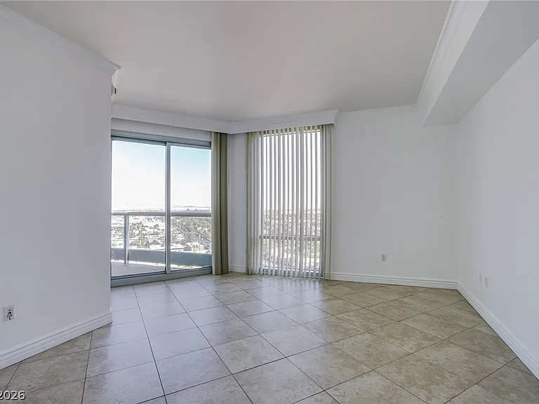 322 Karen Ave #1603 — Photo 15