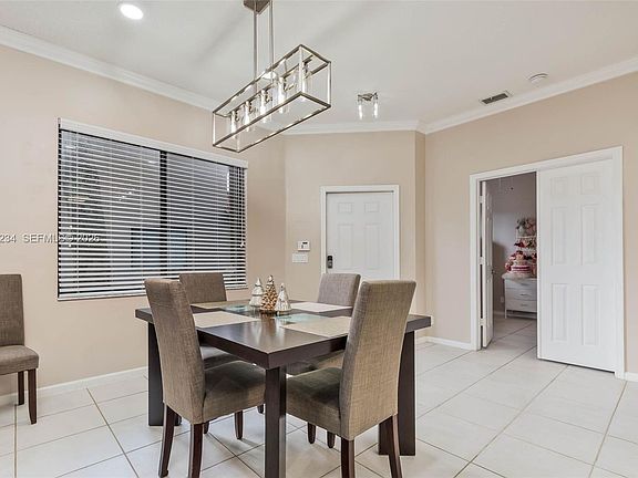 5th image of 3044 La Mirage Dr