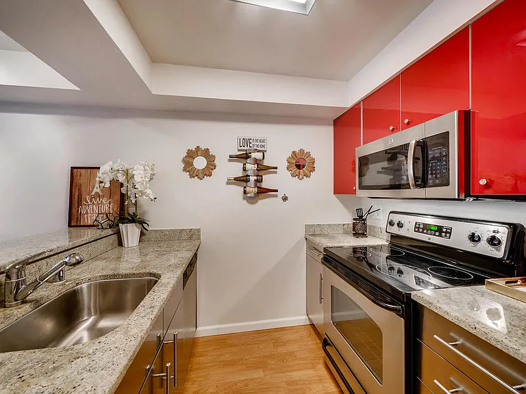 530 Melrose Ave E #507 — Photo 15