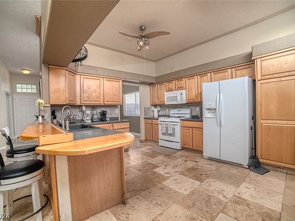 4th image of 3516 Drescina Way
