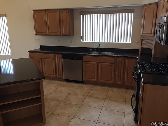 5th image of 5715 S Desert Lakes Dr