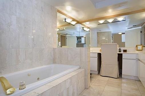 4th image of 1800 Sunset Harbor Dr APT 1906
