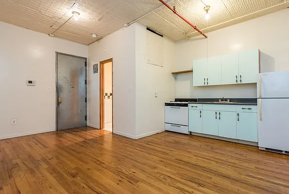 Rented by Nooklyn NYC LLC | media 20