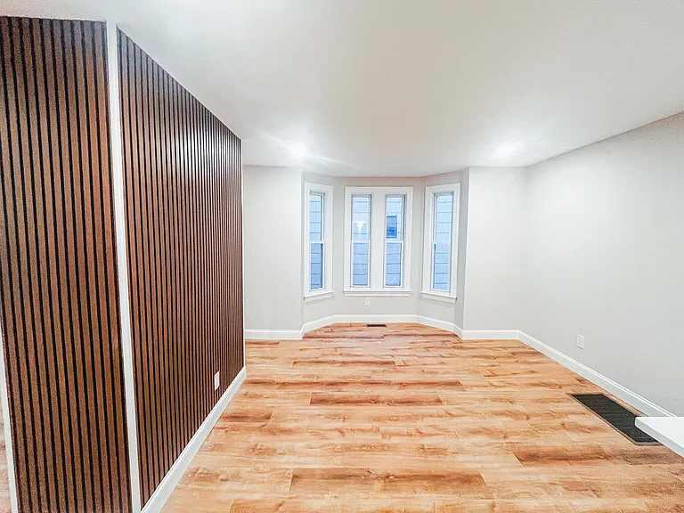9 Cross St #0 — Photo 3
