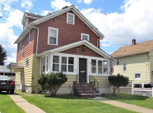 412 Riverside Dr, Johnson City, NY 13790