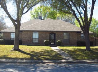 706 Meadowbrooke Dr, Duncanville, TX 75137