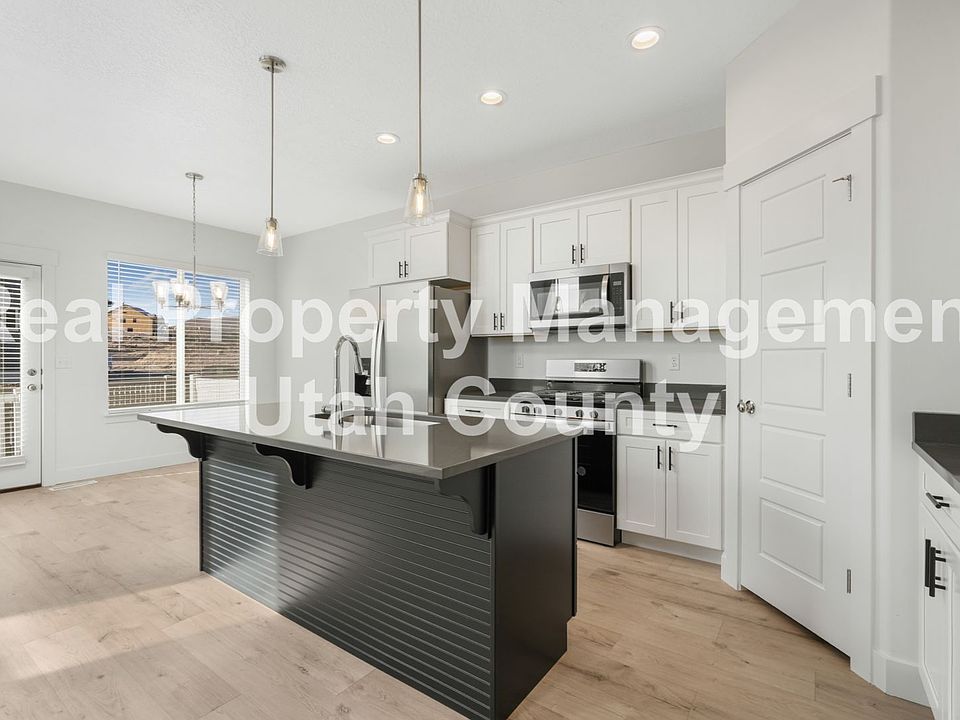 1st image of 971 N Ledger Dr