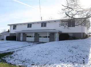 68670 Harris Rd APT B, Saint Clairsville, OH 43950