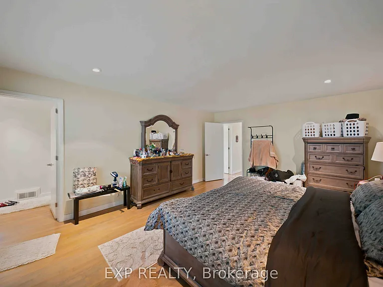 304 Roger Rd — Photo 18