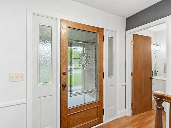 5th image of 926 Prince William Ln