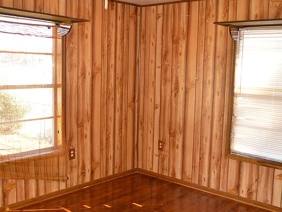 3rd image of 515 Coulter Ave