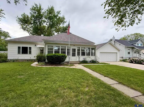 339 S Columbia Ave, Seward, NE 68434