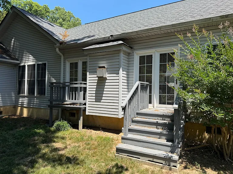 102 Sunset Dr — Photo 5