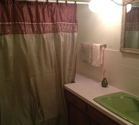 Second Bath/Shower