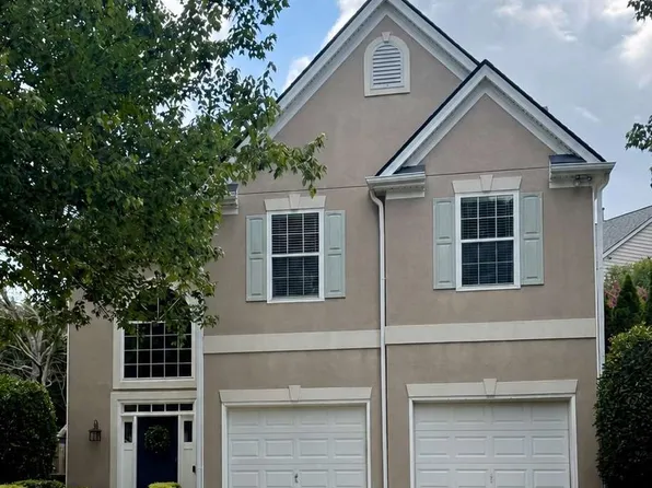 2034 Crestview Way, Woodstock, GA 30188