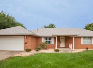 1594 Hartman Ln, Shiloh, IL 62221