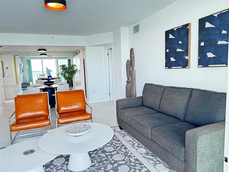 800 Claughton Island Dr #502 — Photo 8