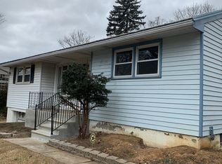 1515 N 29th St, Allentown, PA 18104