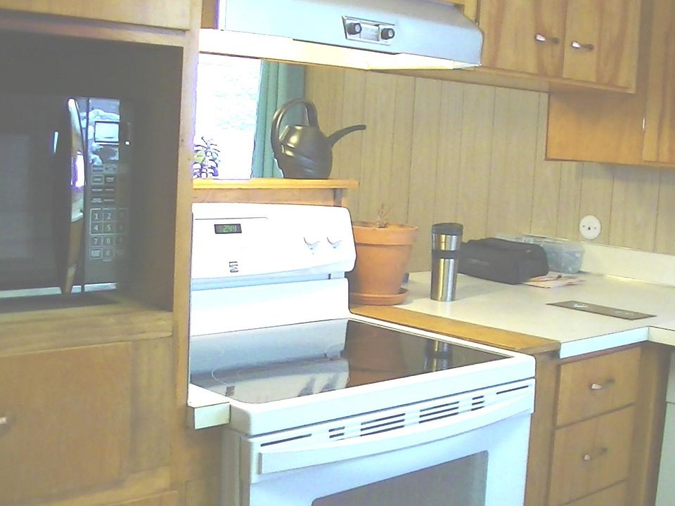 2nd image of 5914 N Wiscomb St